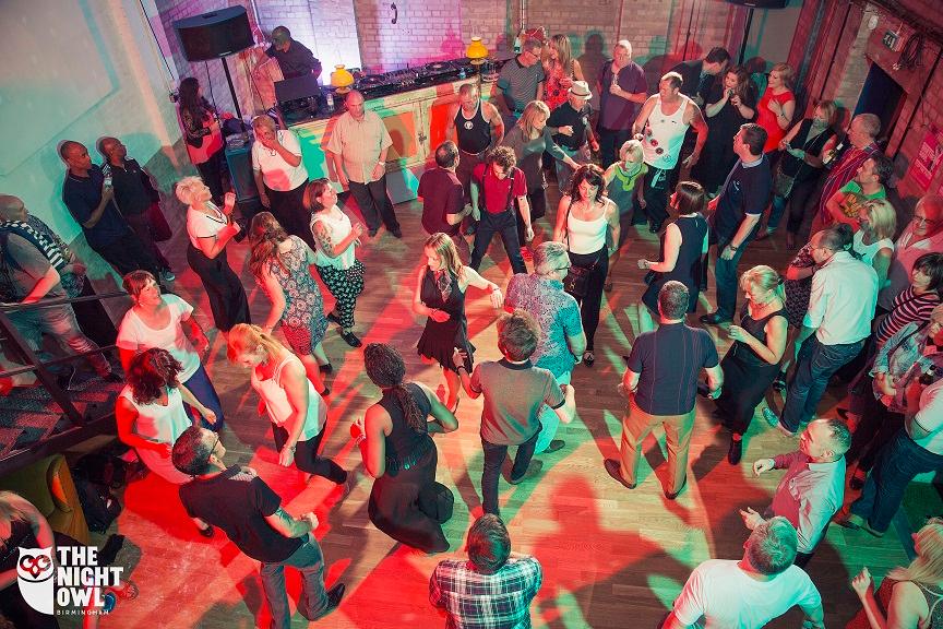 the-night-owl-dance-floor.jpg (133 KB)